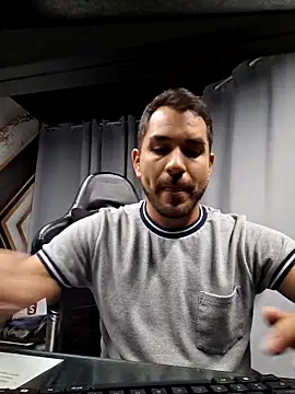 Snapshot of noa_desire chatting on 27, 2, 2026 noa desire online show from 27, 2, 2026