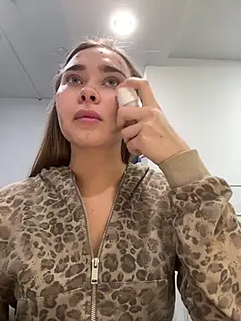 Snapshot of MonicaWestt chatting on 8, 3, 2026 MonicaWestt online show from 8, 3, 2026