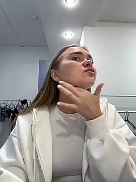 Snapshot of MonicaWestt chatting on 30, 3, 2026 MonicaWestt online show from 30, 3, 2026