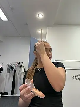 Snapshot of MonicaWestt chatting on 5, 4, 2026 MonicaWestt online show from 5, 4, 2026