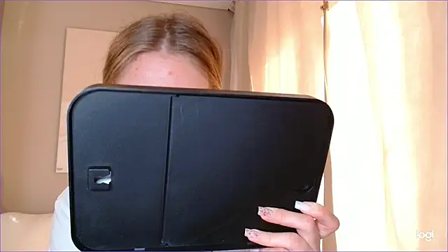 BluueSilk online show from 18, 9, 2025