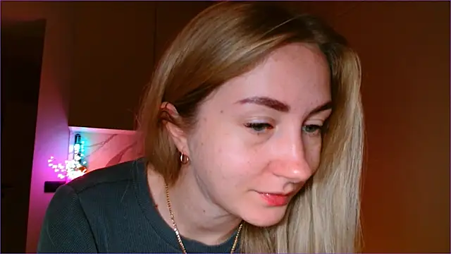 Snapshot of BluueSilk chatting on 6, 2, 2026 BluueSilk online show from 6, 2, 2026