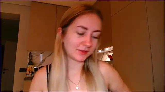 Snapshot of BluueSilk chatting on 13, 2, 2026 BluueSilk online show from 13, 2, 2026