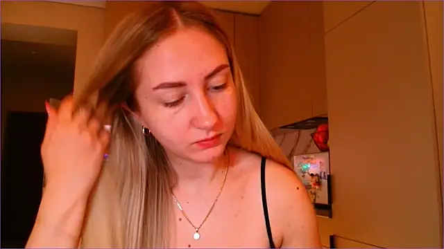 Snapshot of BluueSilk chatting on 16, 2, 2026 BluueSilk online show from 16, 2, 2026