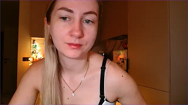 Snapshot of BluueSilk chatting on 17, 2, 2026 BluueSilk online show from 17, 2, 2026