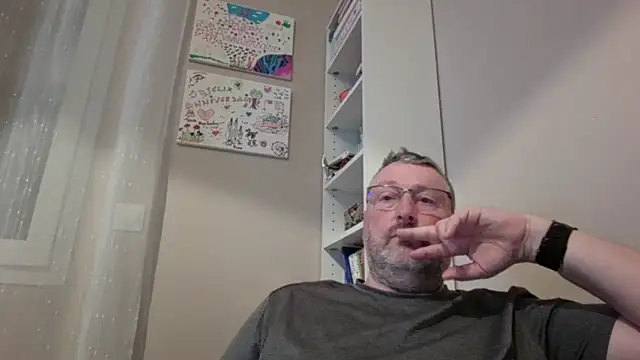 doudou310 online show from 6, 3, 2026