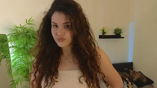 Snapshot of Lili_Torin chatting on 28, 5, 2026 Lili Torin online show from 28, 5, 2026