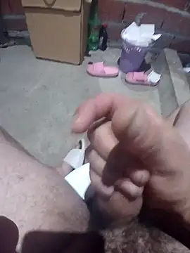 Snapshot of elvergon23139 chatting on 1, 3, 2026 elvergon23139 online show from 1, 3, 2026