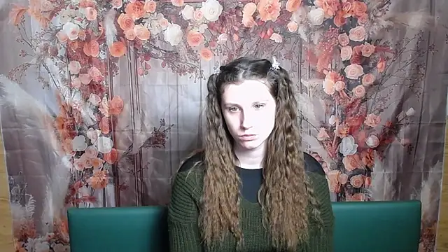 Snapshot of LilianaShine chatting on 1, 2, 2026 LilianaShine online show from 1, 2, 2026