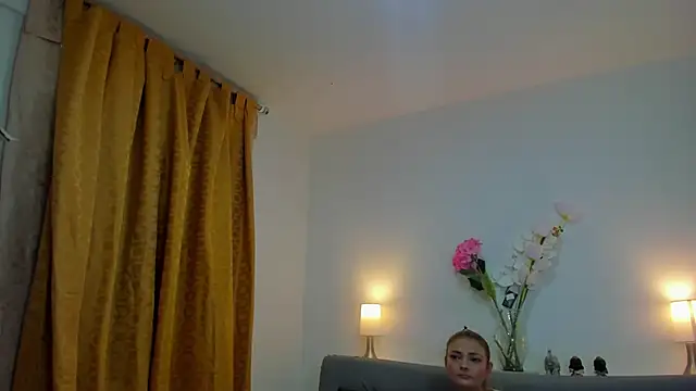 Snapshot of roxana_sinsx chatting on 7, 2, 2026 roxana sinsx online show from 7, 2, 2026