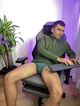 HAMILTONG12 online show from 28, 3, 2026