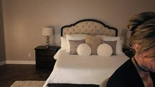 Hot Wife Amber online show from 22, 5, 2026