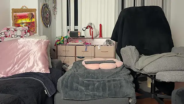 alanahart online show from 24, 7, 2026