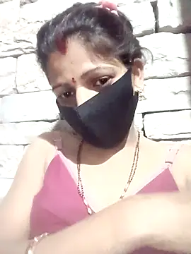 Snapshot of Divya-11431 chatting on 4, 2, 2026 Divya-11431 online show from 4, 2, 2026