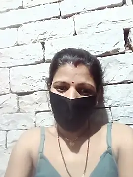 Snapshot of Divya-11431 chatting on 31, 5, 2026 Divya-11431 online show from 31, 5, 2026
