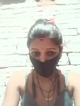 Snapshot of Divya-11431 chatting on 2, 7, 2026 Divya-11431 online show from 2, 7, 2026