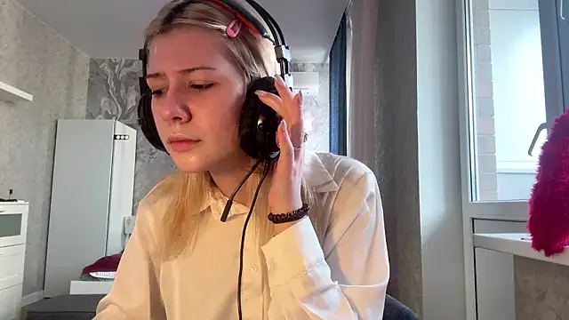 LadyFoxLove online show from 11, 2, 2026