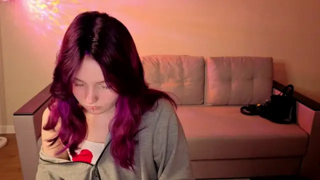 Julia Anis online show from 26, 3, 2026