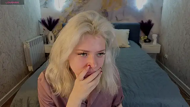 Kate Krose online show from 17, 2, 2026