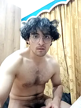 Snapshot of Apolo_Men chatting on 6, 2, 2026 Apolo Men online show from 6, 2, 2026