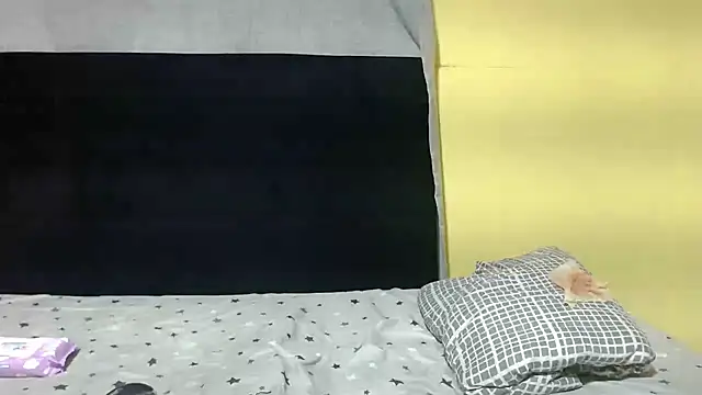 Snapshot of JinglynJuicy22 chatting on 26, 2, 2026 JinglynJuicy22 online show from 26, 2, 2026