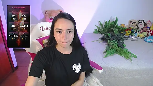 Snapshot of lika_little0 chatting on 8, 2, 2026 lika little0 online show from 8, 2, 2026