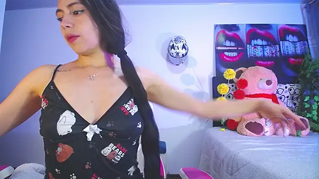 lika little0 online show from 17, 5, 2026