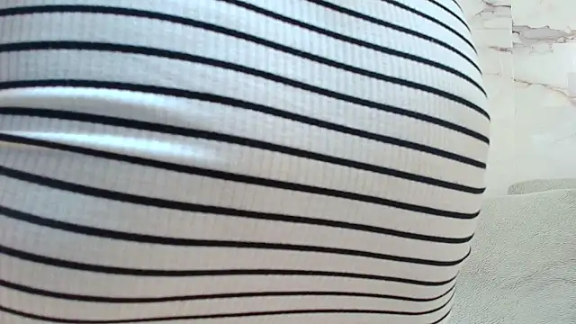 EmmaLebrun online show from 18, 4, 2026