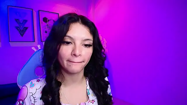 Snapshot of Maddie_T18 chatting on 8, 6, 2026 Maddie T18 online show from 8, 6, 2026