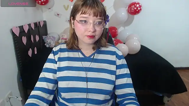 Cherrybloom692 online show from 16, 2, 2026