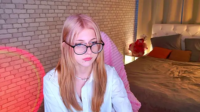 Snapshot of alicedews chatting on 11, 2, 2026 alicedews online show from 11, 2, 2026