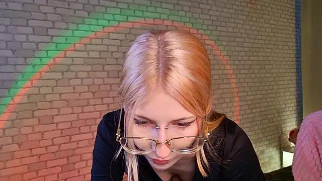 Snapshot of alicedews chatting on 17, 2, 2026 alicedews online show from 17, 2, 2026