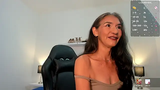 Snapshot of Emma_Mendozaa chatting on 9, 2, 2026 Emma Mendozaa online show from 9, 2, 2026