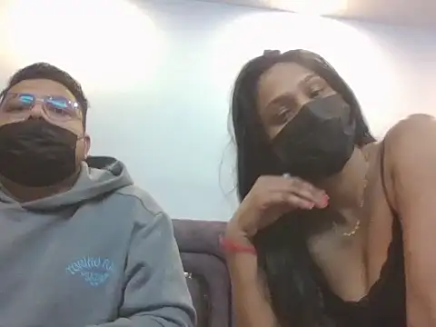 Snapshot of the_open_couple chatting on 6, 2, 2026 the open couple online show from 6, 2, 2026