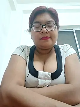 Snapshot of Elie_Hallway chatting on 12, 2, 2026 Elie Hallway online show from 12, 2, 2026