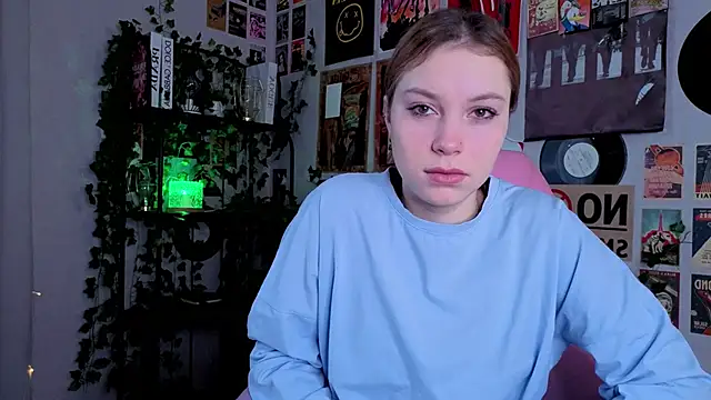 JadwigaTagliavia online show from 1, 2, 2026