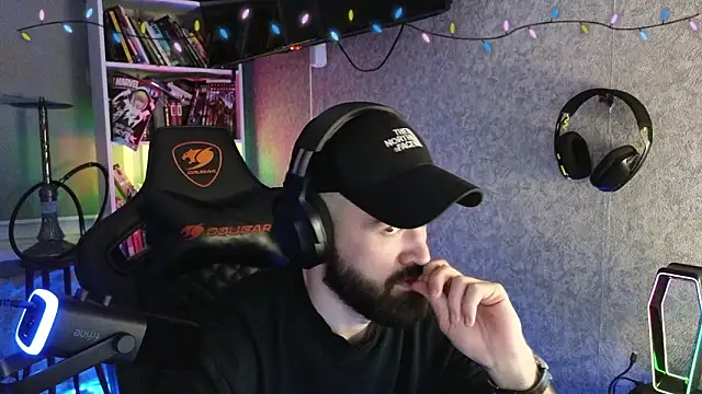 Snapshot of _Mostly_ chatting on 12, 2, 2026 Mostly online show from 12, 2, 2026