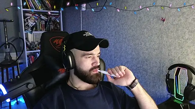 Snapshot of _Mostly_ chatting on 18, 2, 2026 Mostly online show from 18, 2, 2026