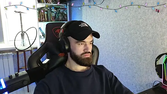 Snapshot of _Mostly_ chatting on 28, 2, 2026 Mostly online show from 28, 2, 2026