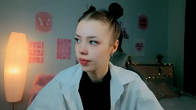 Snapshot of Vexnexe chatting on 3, 2, 2026 Vexnexe online show from 3, 2, 2026