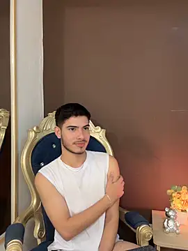 Snapshot of Apolo_Gray chatting on 21, 2, 2026 Apolo Gray online show from 21, 2, 2026