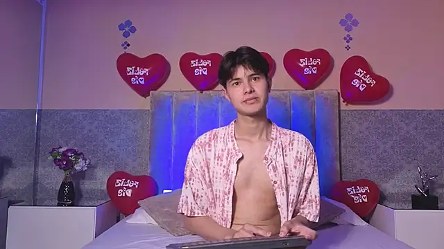 Snapshot of Derek_Sinn chatting on 16, 2, 2026 Derek Sinn online show from 16, 2, 2026