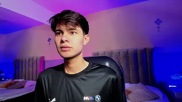 Derek Sinn online show from 12, 4, 2026