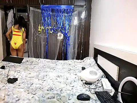 Snapshot of Alina_Teen chatting on 14, 3, 2026 Alina Teen online show from 14, 3, 2026