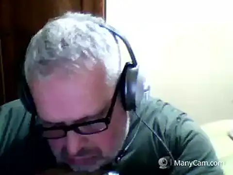 Snapshot of swichcassanesi chatting on 19, 4, 2026 swichcassanesi online show from 19, 4, 2026