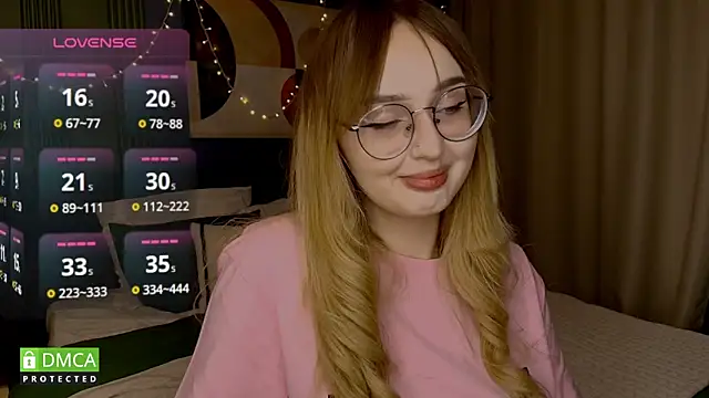 Snapshot of AdeLuna chatting on 7, 2, 2026 AdeLuna online show from 7, 2, 2026