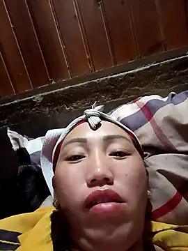 hot-luna- online show from 7, 2, 2026