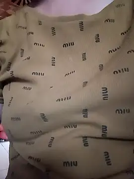 hot-luna- online show from 14, 4, 2026