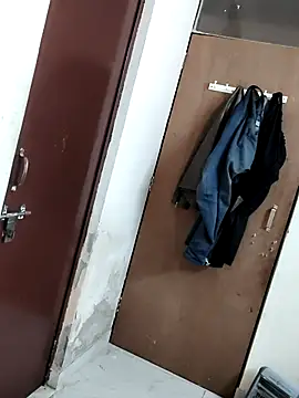 simran sharma01 online show from 11, 2, 2026