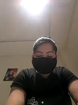 Suhanahotty1 online show from 13, 2, 2026